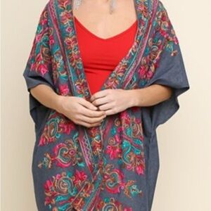Umgee Boho Embroidered Open Front Kimono – Size S/M